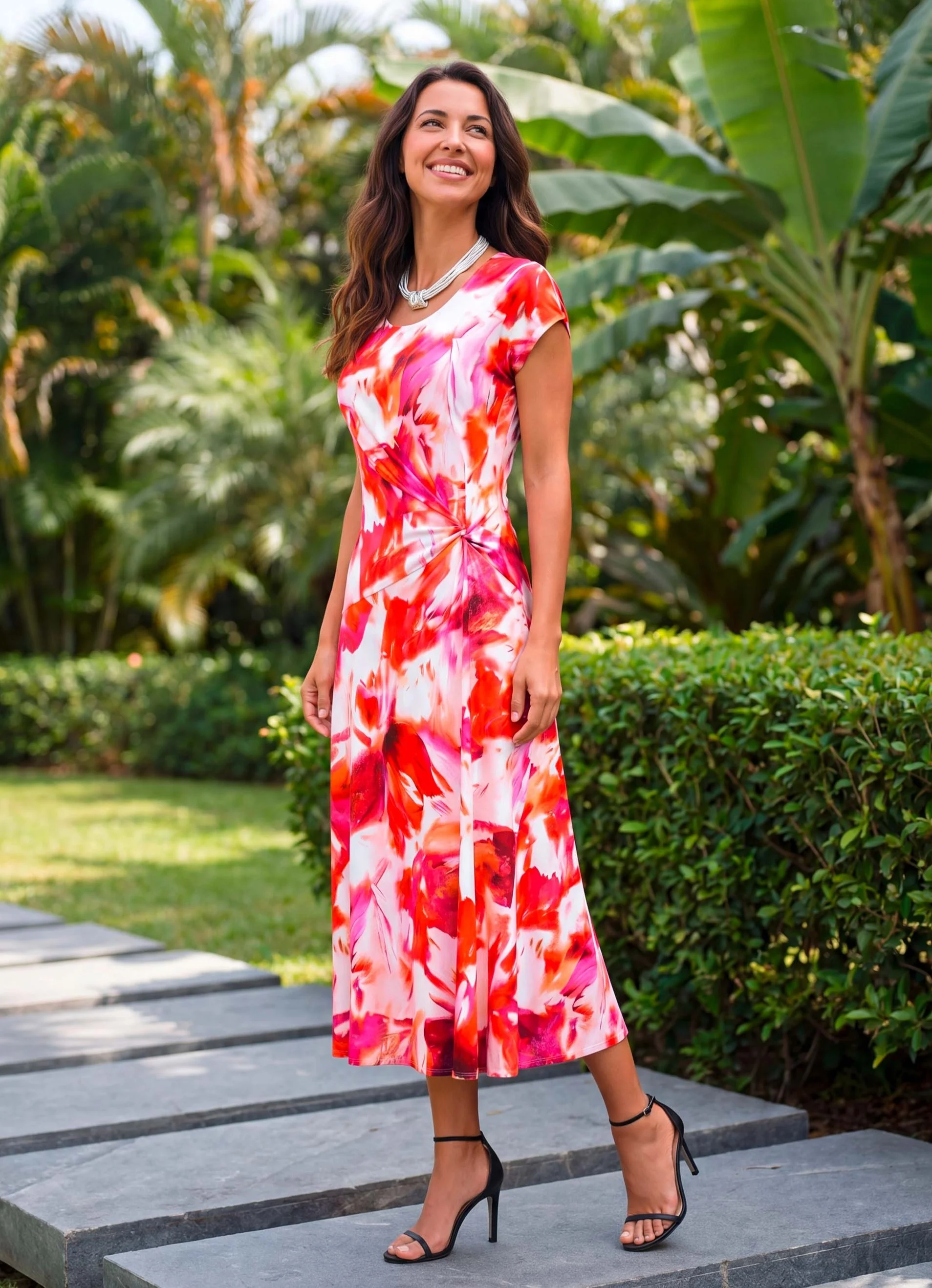 Kleid mit raffinierter Knotentechnik